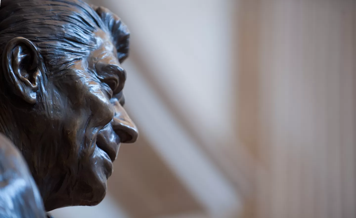 Detail of the statue.