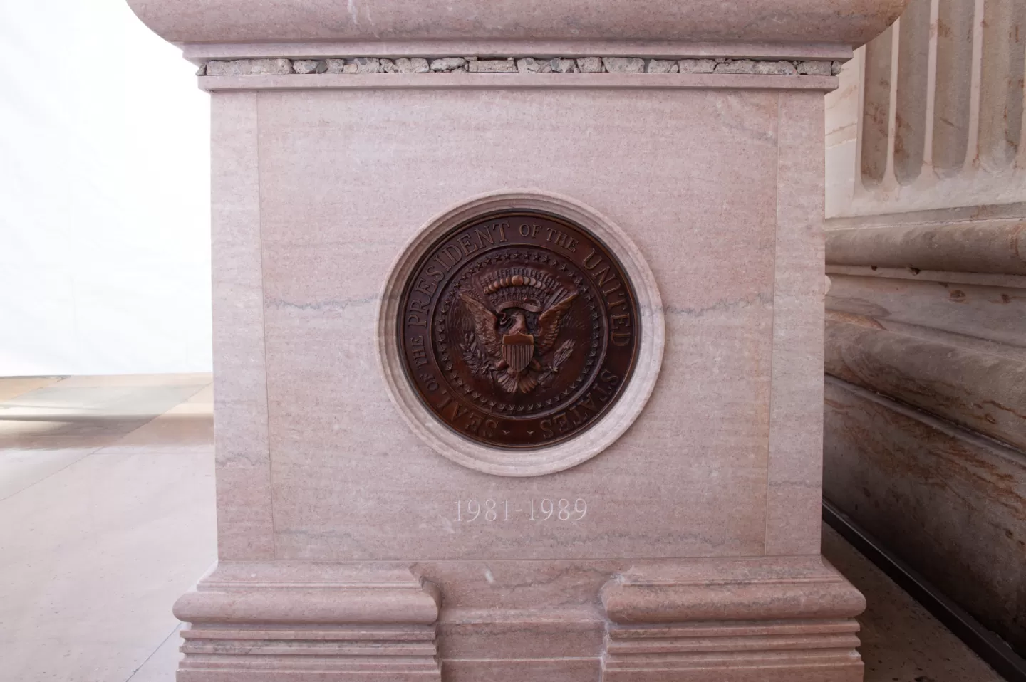 Detail of the statue.