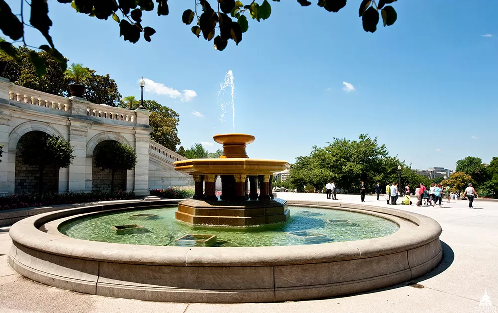 Circular fountain on the U.S. Capitol's West Front.