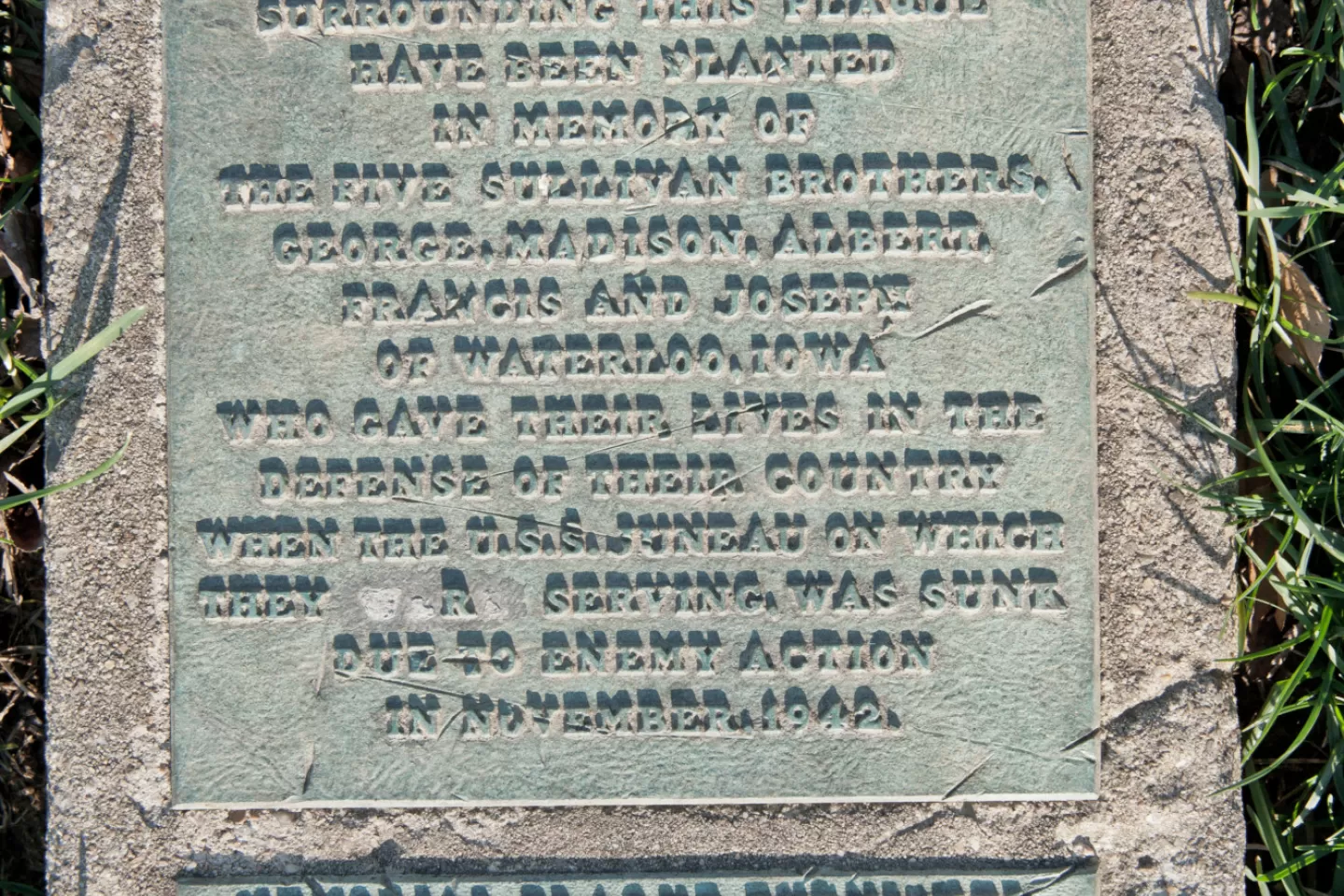 Picture of a plaque.
