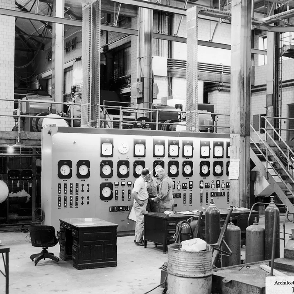 Black and white photo of the Capitol Power Plant's interior.