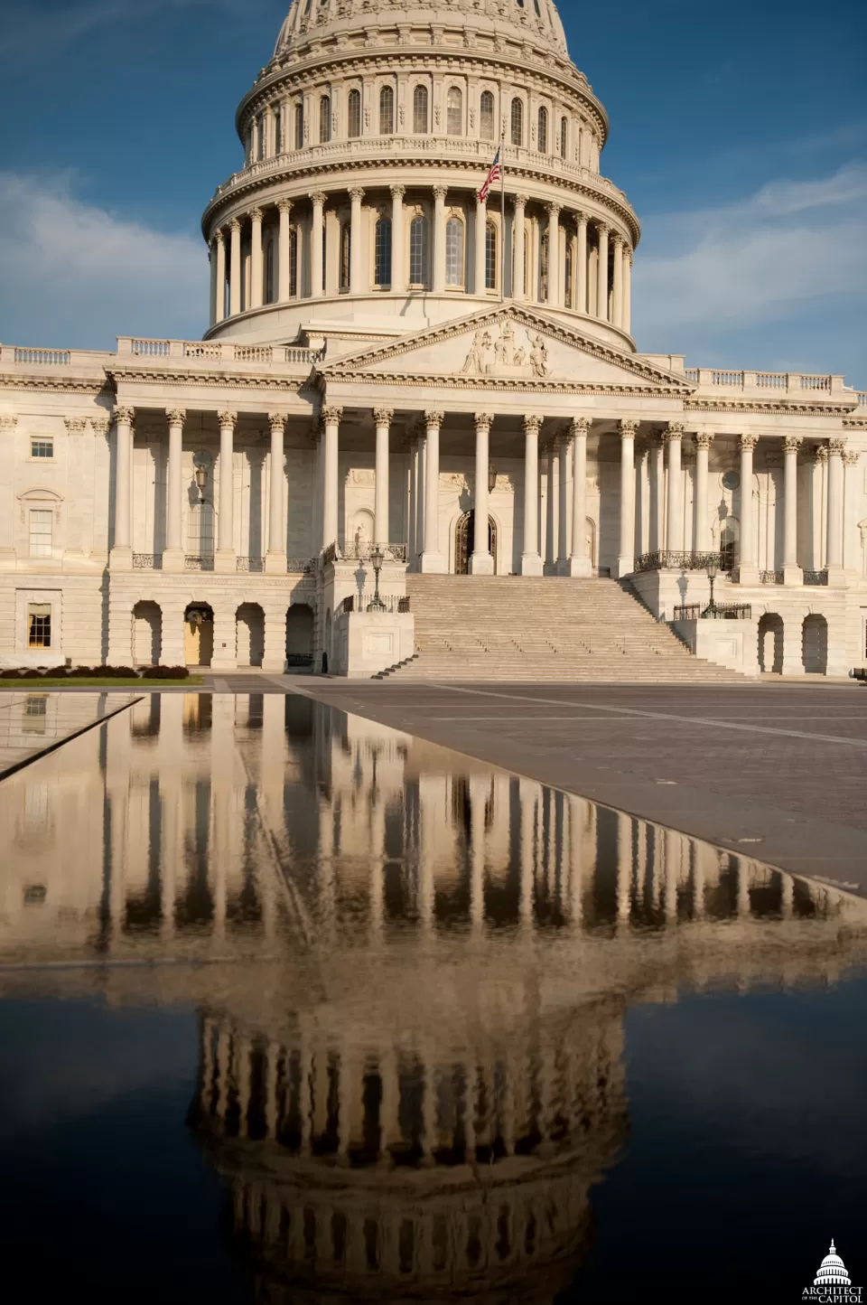 On the Capitol Building’s east front plaza, two identical pools are installed.