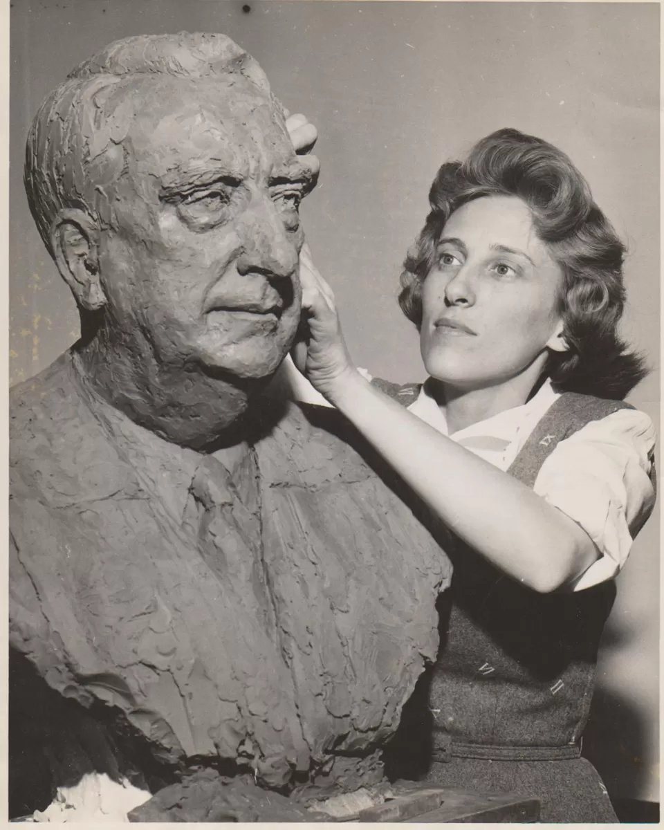 Jimilu Mason working on the bust of U.S. Chief Justice Frederick M. Vinson.
