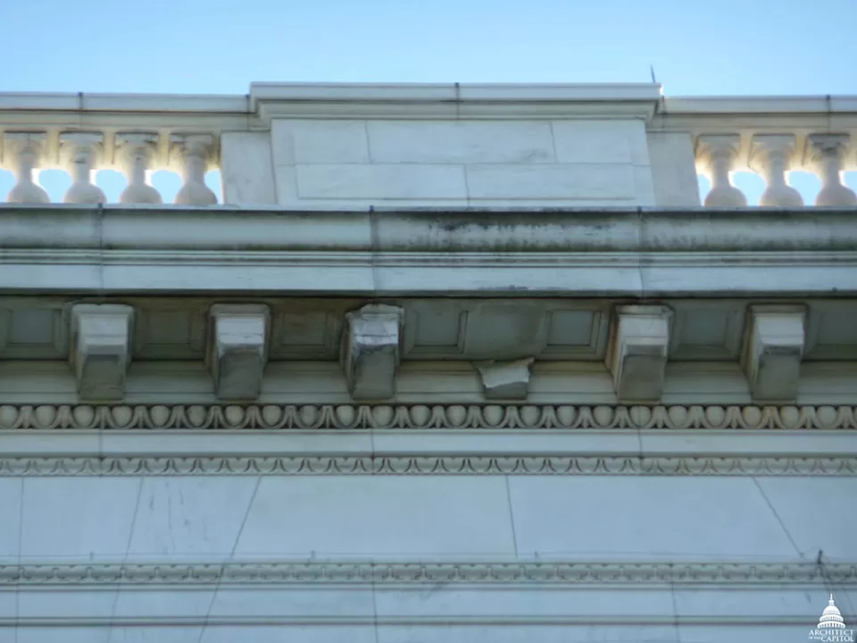 Condition of the stone on the Russell Senate Office Building.