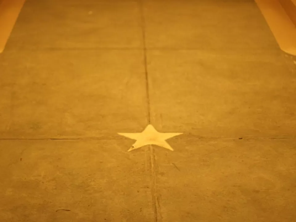 Star on floor of chamber in the U.S. Capitol proposed for George Washington's remains.
