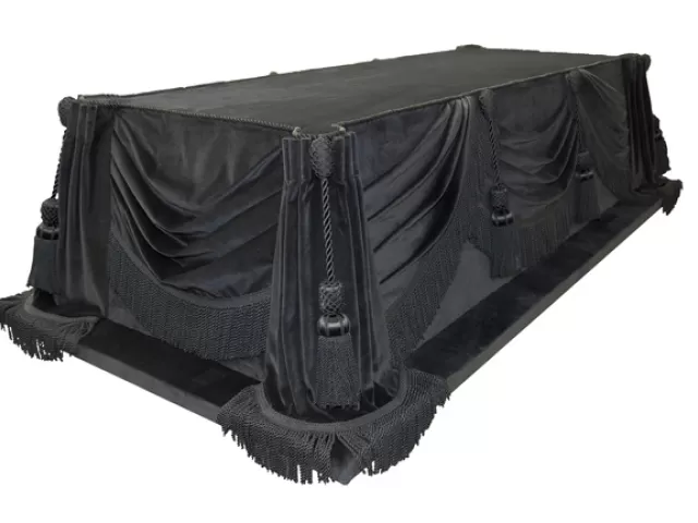 The Lincoln catafalque in 2006, after the most recent replacement of its fabric covering.